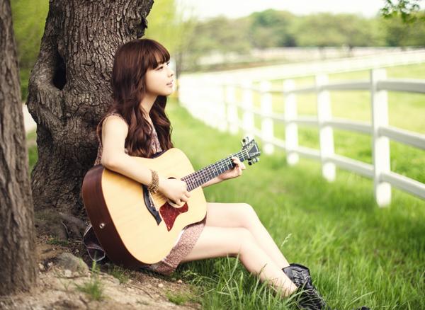 đàn guitar giá rẻ