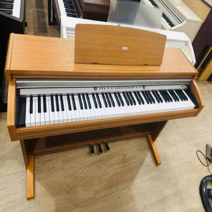 PIANO KORG C320