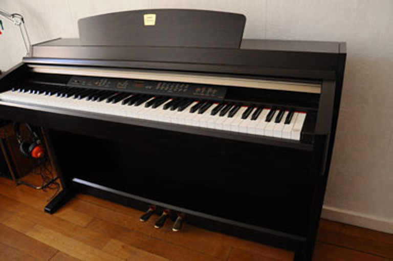 4 điều không thể bỏ qua khi mua đàn piano điện