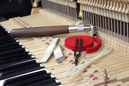 Bí kíp sửa piano điện tại nhà với các lỗi cơ bản