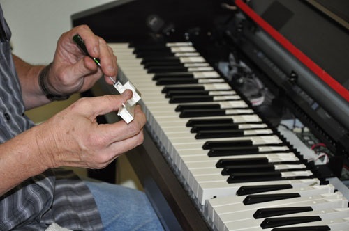 bi kip sua piano dien tai nha voi cac loi co ban