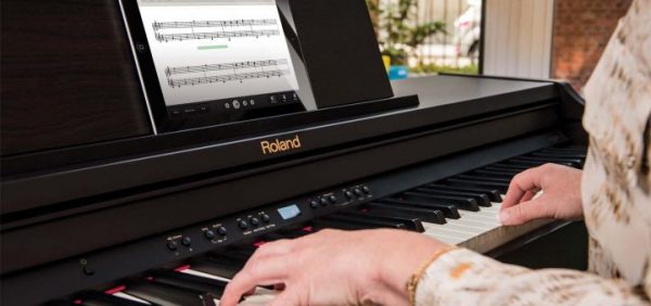 Thương hiệu dòng đàn piano điện Roland
